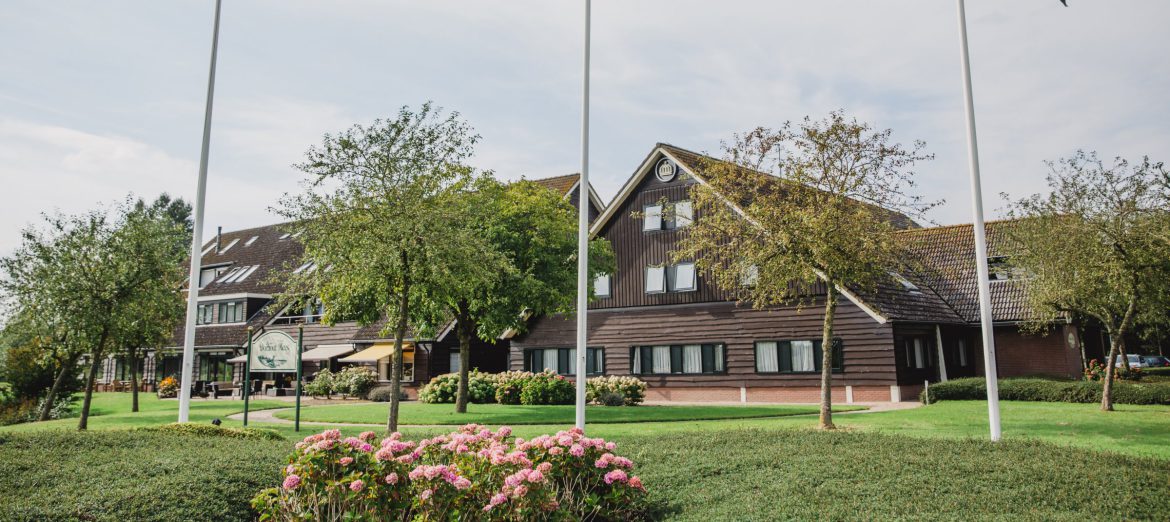 Golfen bij het Veluwemeer in Flevoland